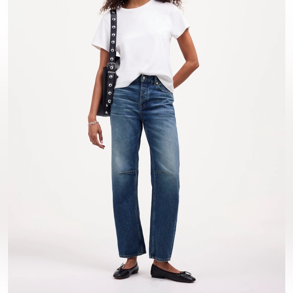 The Darted Barrel-leg Jeans in Irmo Wash